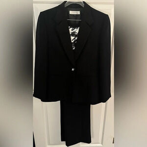 NWT Tahari Women’s Black Three Piece Suit Size 14